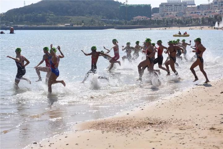 国内最难赛道的顶尖较量！2017威海铁三职业组战况速递