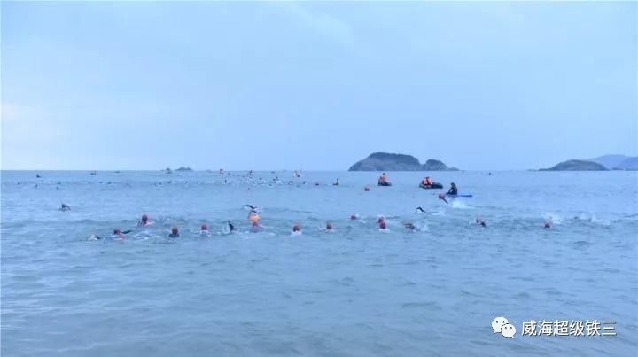 雨中竞技！最难最虐威海超级铁三 法国选手独揽10万大奖