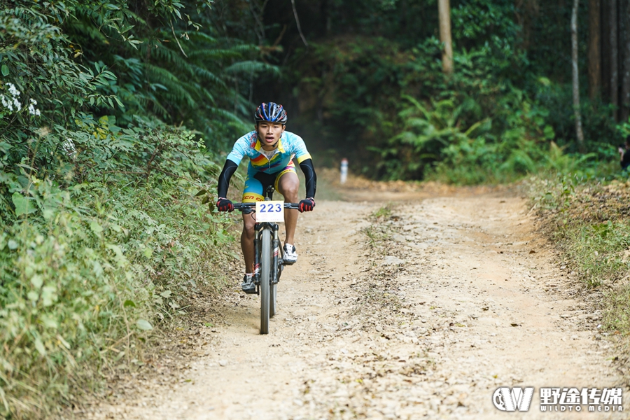 秋染南雄 帽子峰头 山地越野挑战赛炫酷开战！