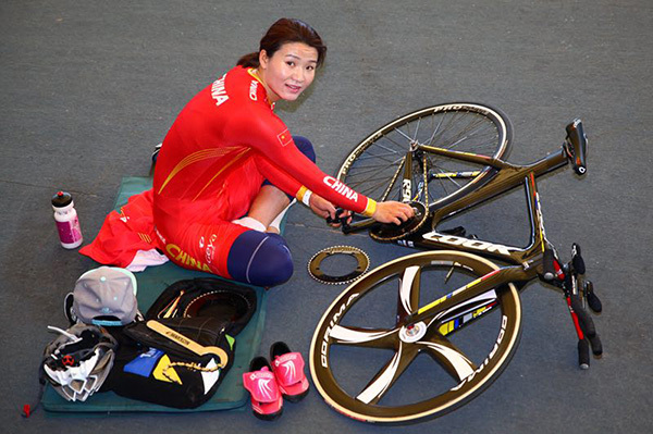 自行车运动员罗晓玲：要让群众体育更亲民