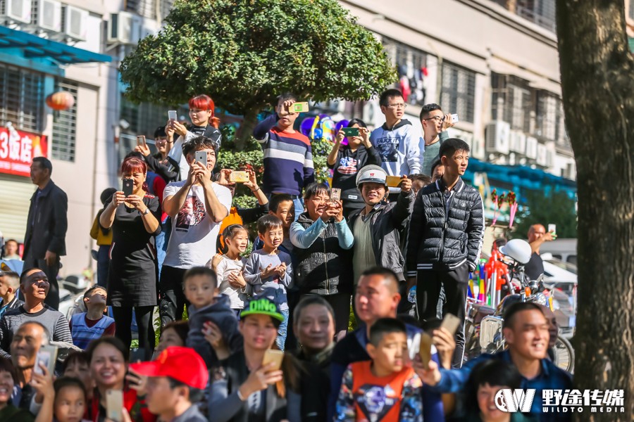 环湾赛S2 | 安溪茶山皇后赛段对决 蓝衫队内接棒