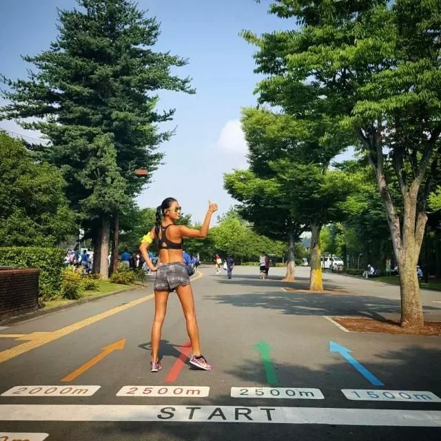 从夜夜笙歌到迷恋运动，她找到了新的生活方式
