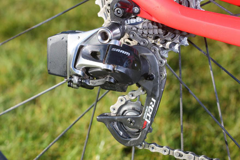 针锋相对 Dura-Ace R9100 VS Red eTap
