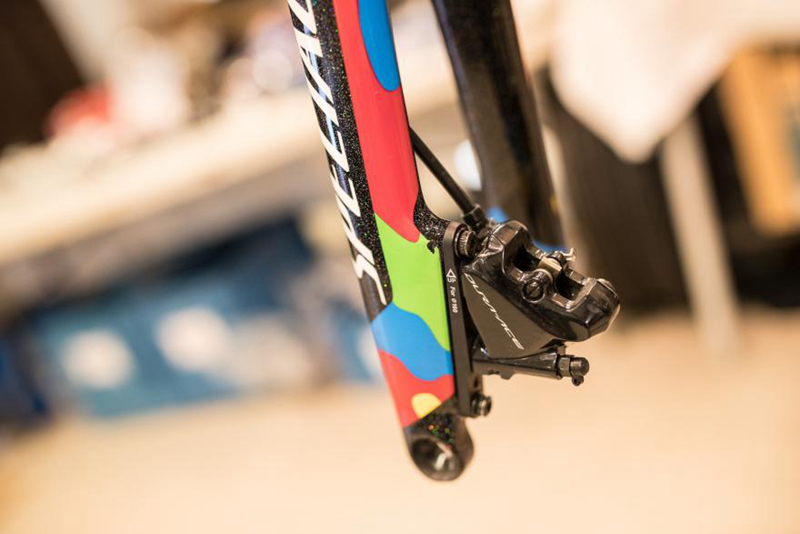 针锋相对 Dura-Ace R9100 VS Red eTap