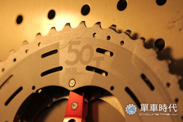 陡坡克星 50、52T超大齿盘台北展现身
