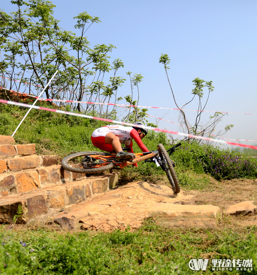 2017中国山地公开赛水墨大埝站首日 封神夺冠