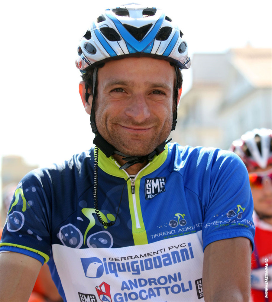 照片回顾斯卡伯尼的职业生涯