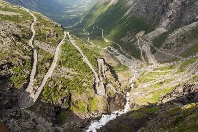 爬坡让人着迷 但也要学会节省体力！