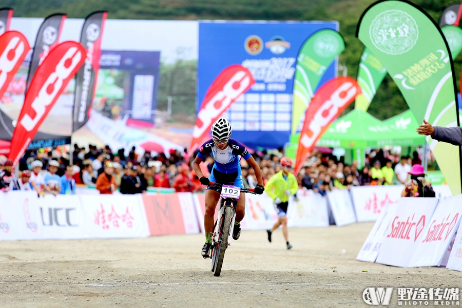 山地公开赛龙里站首日 十个全国山地锦标赛名额诞生