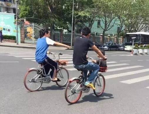 共享单车不是共享双人车