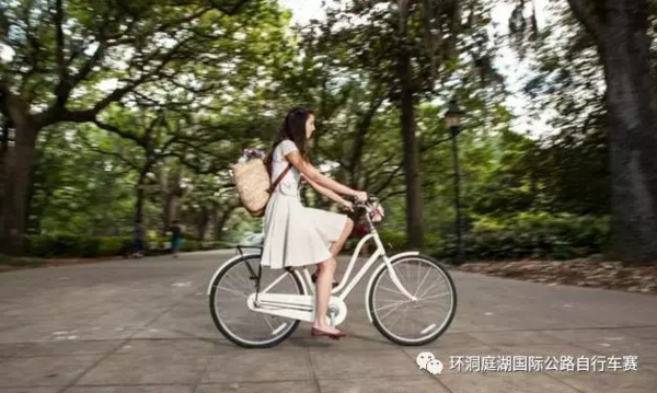 夏日防走光穿裙子骑行的锦囊妙计