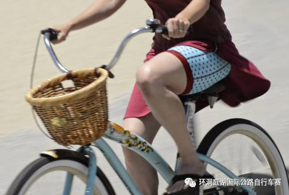夏日防走光穿裙子骑行的锦囊妙计