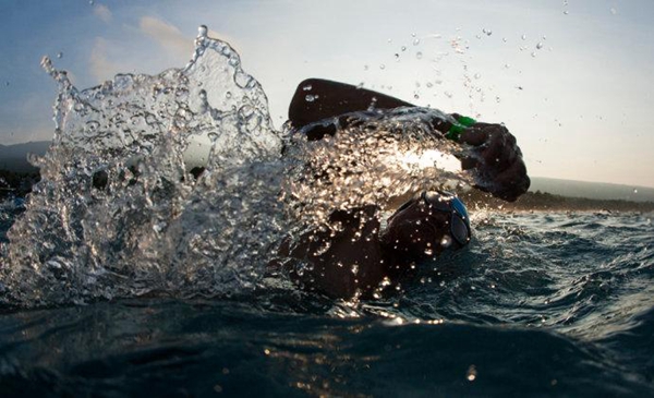 策略决定成败：论半程铁三的游泳配速