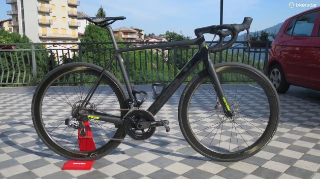轻 快 硬 Cervelo新款R系列公路车