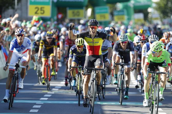 环瑞士S2：黄衫遭遇摔车 终点冲刺吉尔伯特乱中取胜