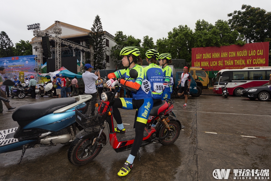 ?中越“兩國(guó)一賽道”國(guó)際自行車(chē)賽  中國(guó)選手收獲三金一銀