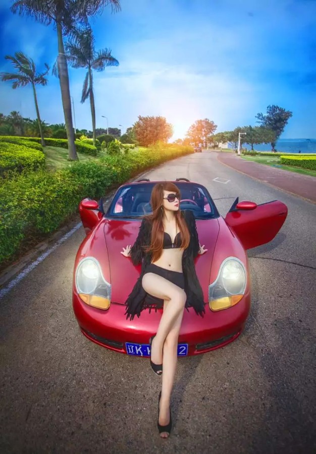 Hi！女神｜單車戀人妮妮：就愛(ài)騎車拍美照 非議由它去
