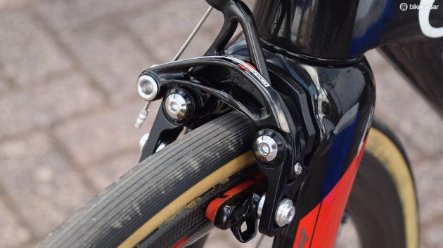 浓浓意式  路易斯-梅因切斯战车Colnago V2-R