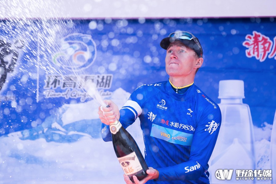 环湖赛S5 青海湖-刚察 最美赛段日本UKYO车队乔恩获第二冠