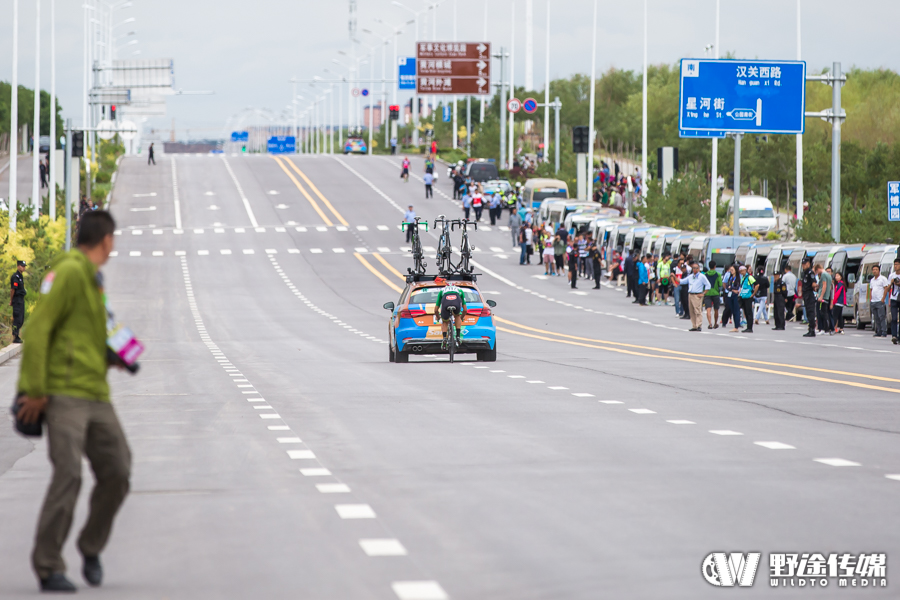 環(huán)湖賽S12 馬里尼為車隊獻上第二冠 艾哈邁驚險保綠