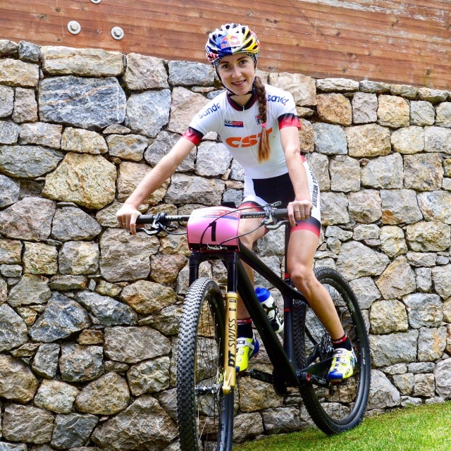 单车界居然有这样的女神！ 简直是世间尤物！