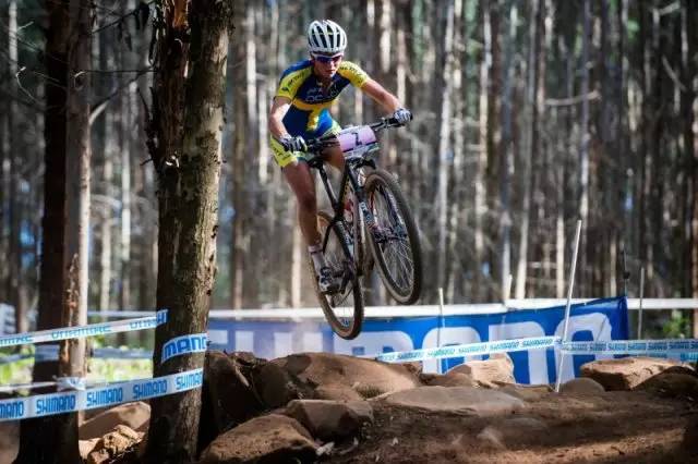 单车界居然有这样的女神！ 简直是世间尤物！