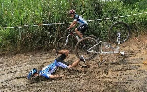 骑车这么久，你会脸刹吗？