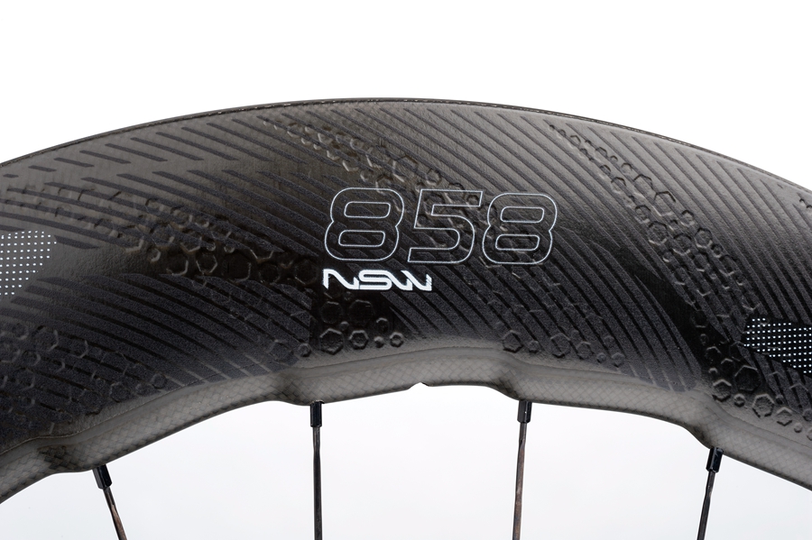 ZIPP 858 NSW™碳纤开口轮组碟刹&圈刹新品发布