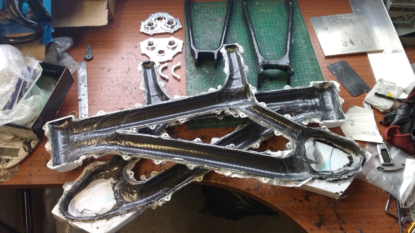 打破常规 没有连杆结构的速降怪物