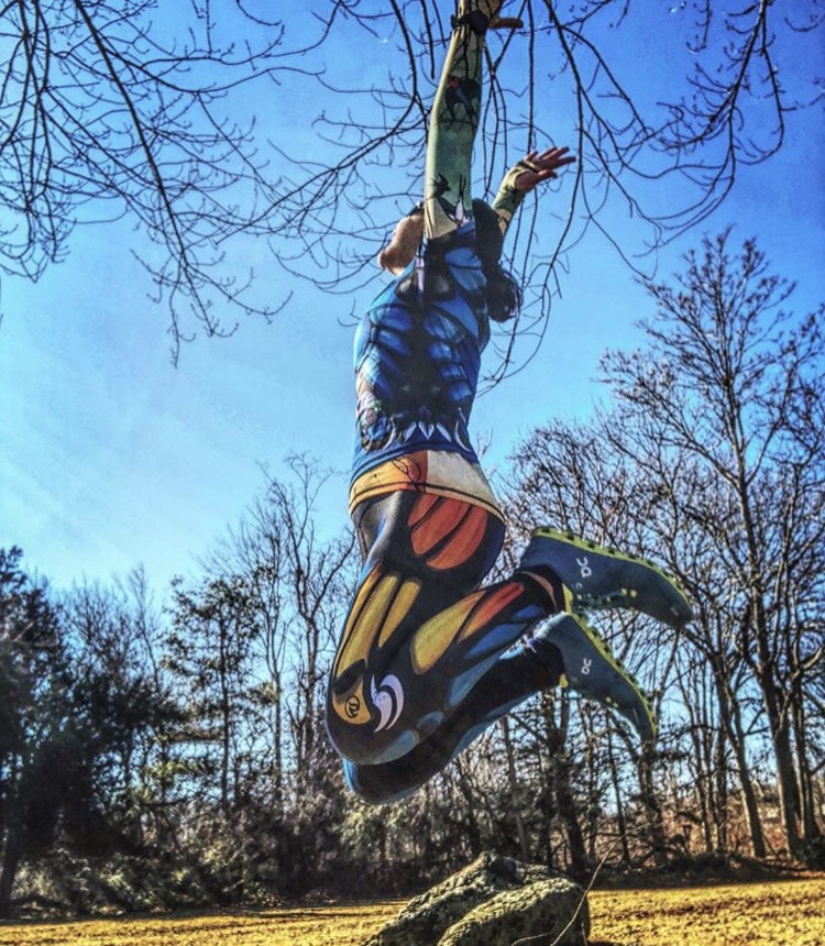 被货车劈成两半 她选择强势“复出”继续练铁三