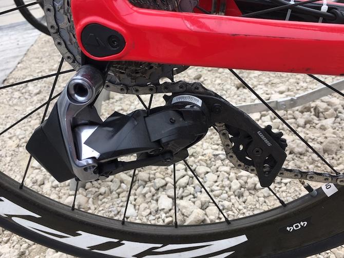 SRAM Red eTap 12速无线碟刹套件惊现琦玉绕圈赛
