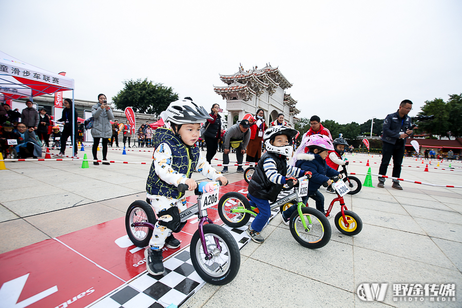 森地客KIDS滑步车联赛厦门站：慈济宫 一群萌娃的跨年礼