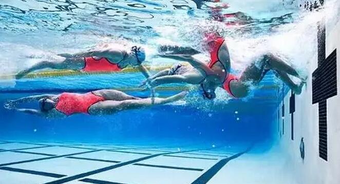 9个游泳技巧，让你在铁三比赛时发挥得更好！