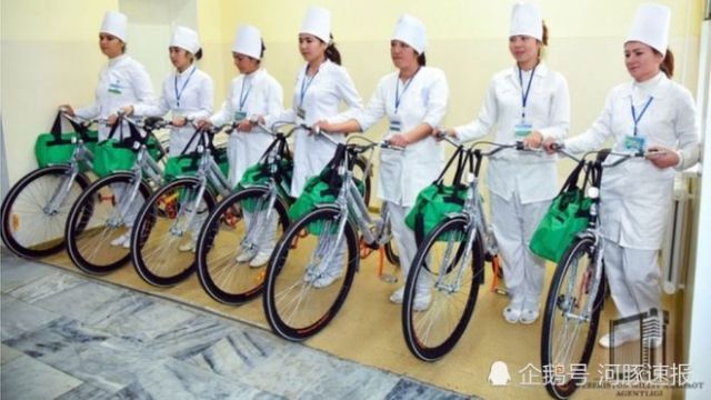 这国给护士配自行车，遭吐槽：后座载着急救病人上医院？