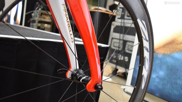 红红火火 维金斯车队新队车Pinarello Dogma F10