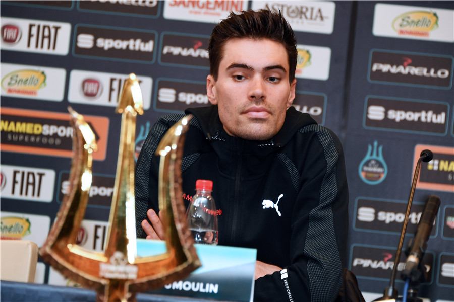 双海赛车手见面会：萨甘发型又有变 木兰身体抱恙