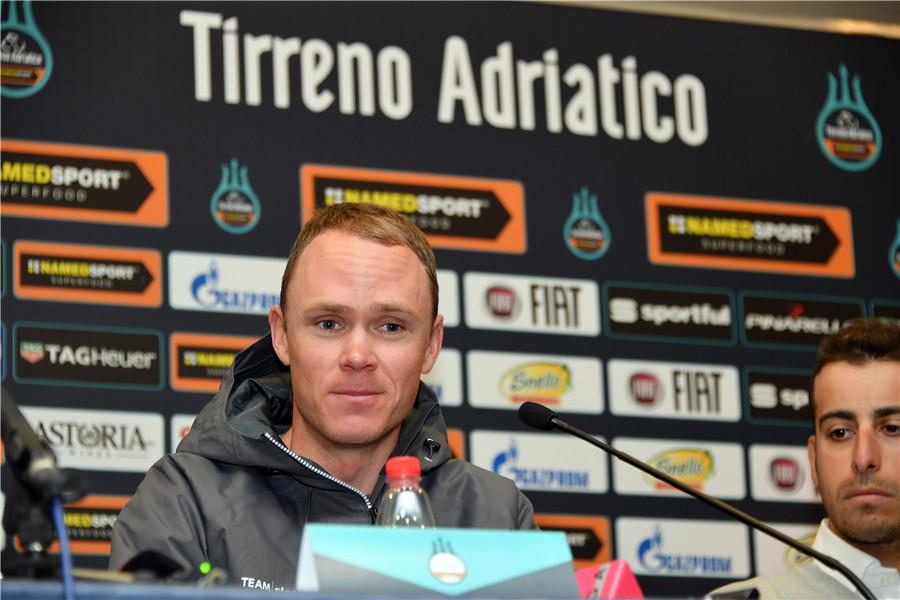 双海赛车手见面会：萨甘发型又有变 木兰身体抱恙