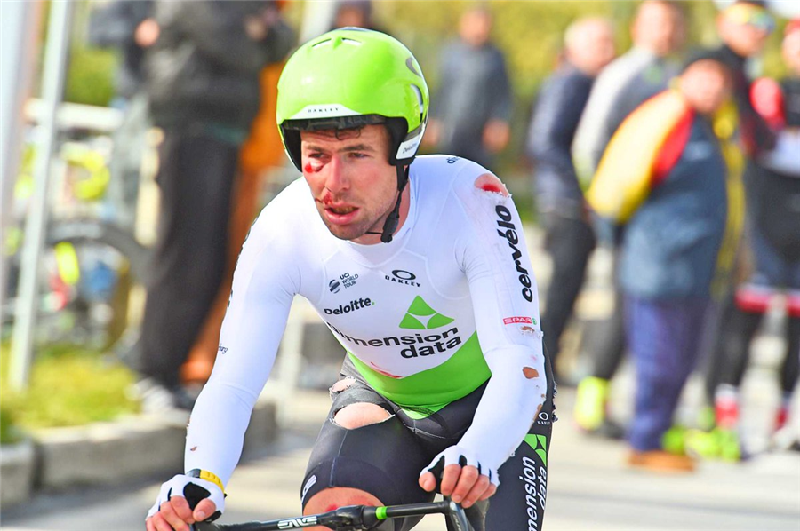 双海赛S1｜BMC拔头筹 卡文迪什摔车被关门