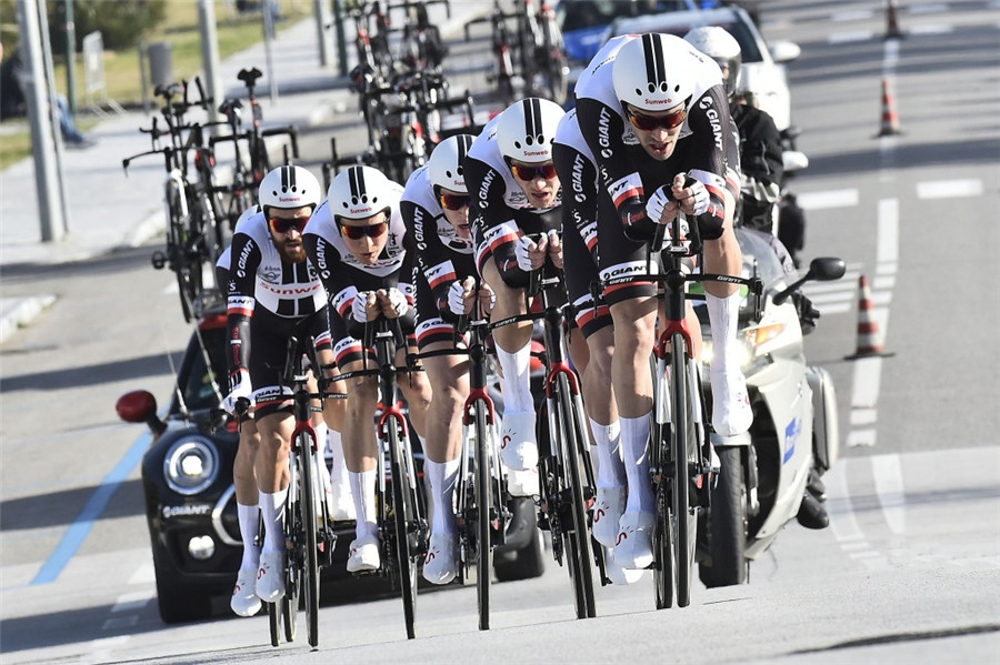 双海赛S1｜BMC拔头筹 卡文迪什摔车被关门