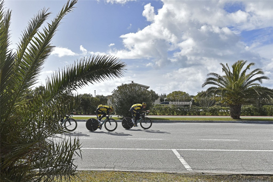 双海赛S1｜BMC拔头筹 卡文迪什摔车被关门