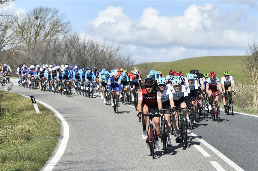 双海赛S2｜终点摔车混战 基特尔收获赛季首胜