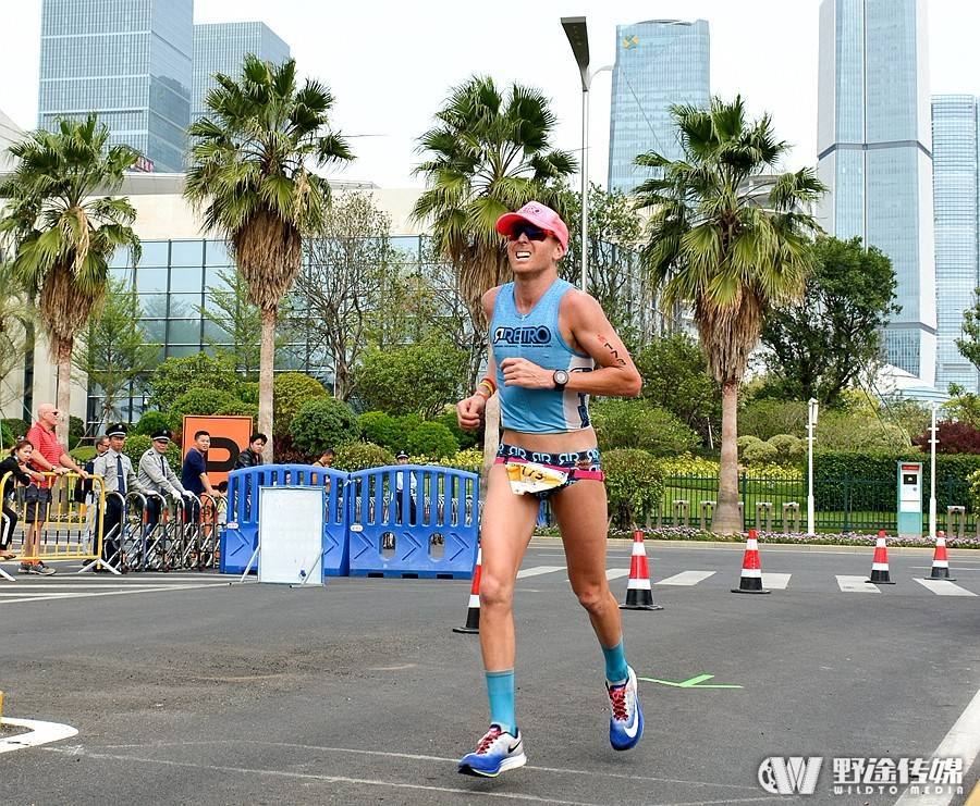 到底玩铁三之后变牛逼了呢，还是牛逼的人玩铁三