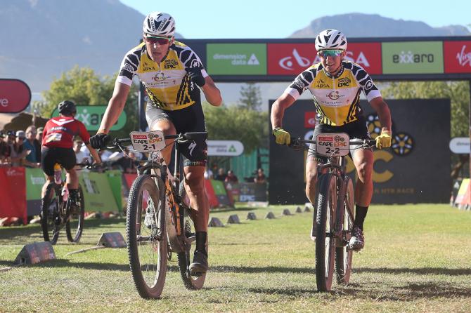Cape Epic S4：中國車手發(fā)揮穩(wěn)定 張諾和張曦浠躋身前十