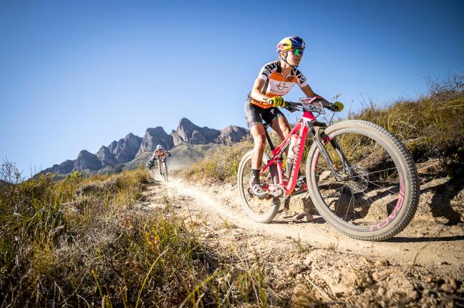 Cape Epic S4：中国车手发挥稳定 张诺和张曦浠跻身前十