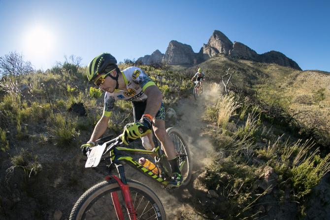 Cape Epic S4：中國車手發(fā)揮穩(wěn)定 張諾和張曦浠躋身前十