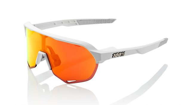 萨甘的冠军加成 100%发布S2和Sportcoupe半框眼镜