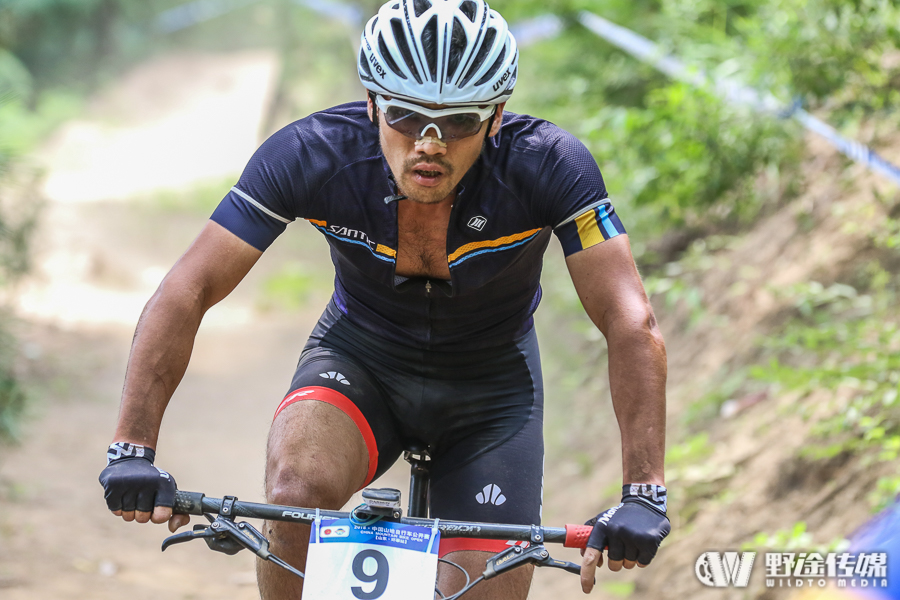 山地公开赛威海·环翠站D1：狼烟四起 封宽杰单飞三连胜