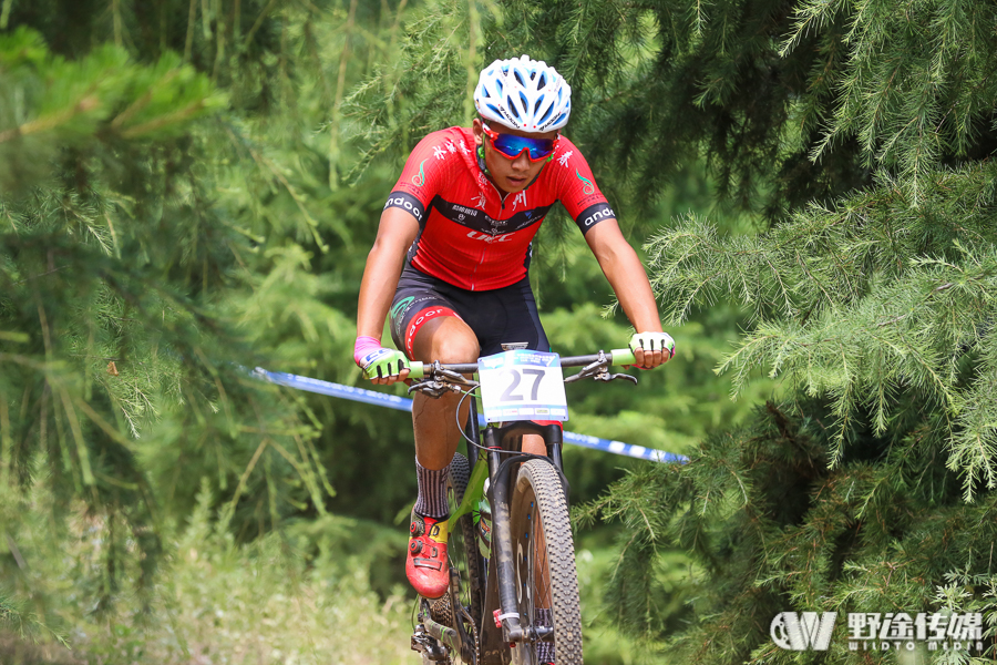 山地公开赛威海·环翠站D1：狼烟四起 封宽杰单飞三连胜