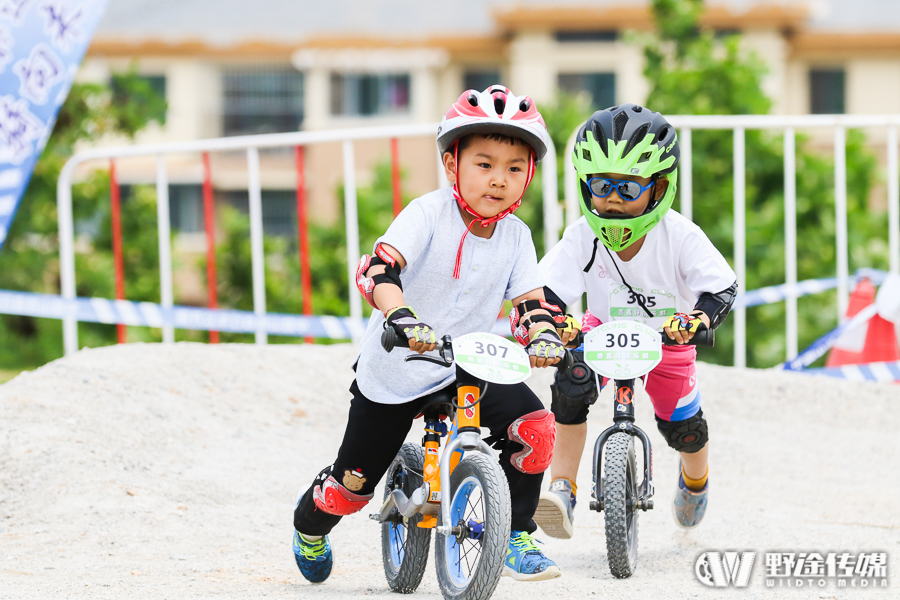 山地公开赛威海·环翠站D1：狼烟四起 封宽杰单飞三连胜