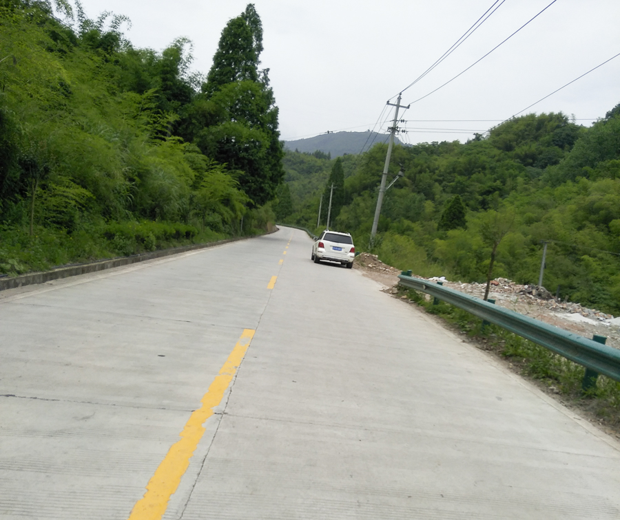 胖强寻山记｜重走红军路 流着鼻血飞夺泸定桥